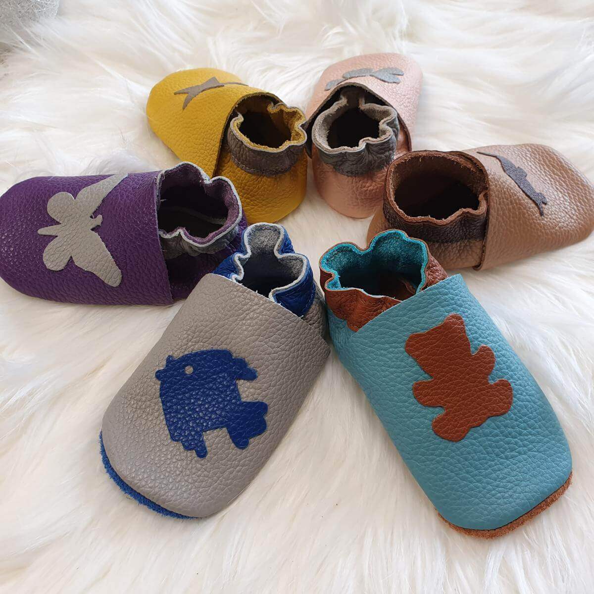 Kit chaussons en cuir pour bébé avec Fleur - Rose pastel & Gris souris - Image 3
