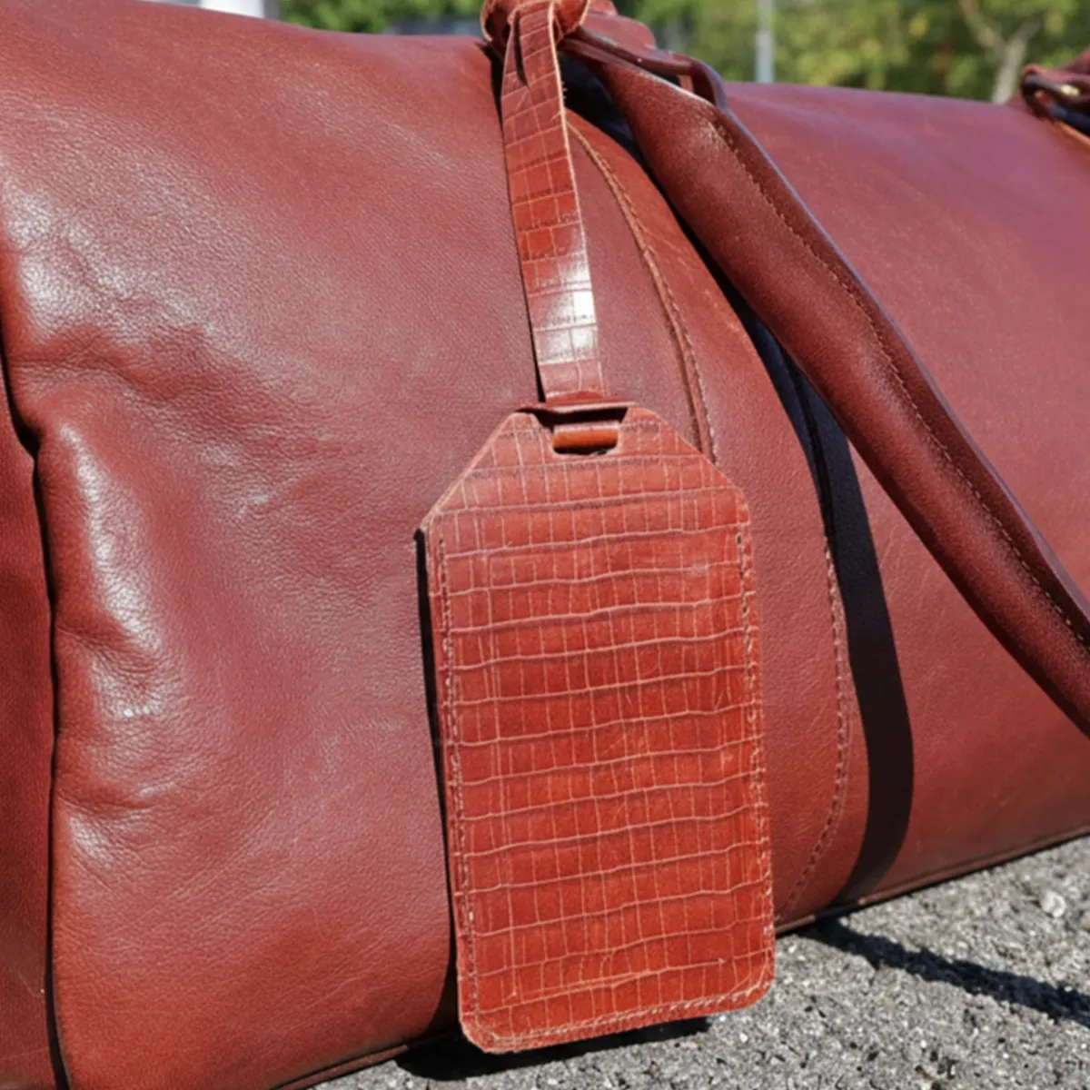 Tutoriel et patron étiquette de bagage en cuir - Deco Cuir - Image 3